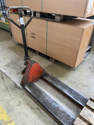 1 Gabelhubwagen